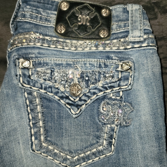 Miss Me Capri - Picture 2 of 9